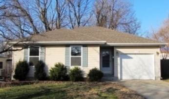 543 S Hilcrest Ave, Springfield, MO 65802 