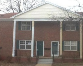 9141 N Swan Cir, Brentwood, MO 63144 