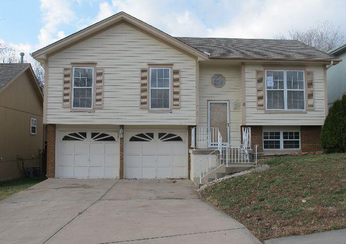 4722 N Winchester Ave, Kansas City, MO 64117 