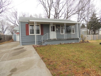 616 W Charles St, Independence, MO 64055 