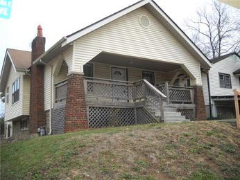 7201 Wabash Ave, Kansas City, MO 64132 