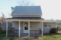 1108 Reams Rd, Boonville, MO 65233 