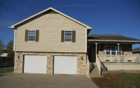 1703 Deer Run Ave, Clinton, MO 64735 