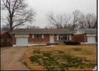 912 Lebon Dr, Saint Louis, MO 63137 
