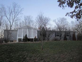 16 Fossil Ln, Elsberry, MO 63343 