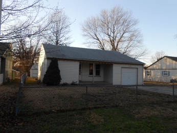 9046 Walnut Street, Kansas City, MO 64114 