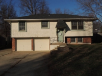 809 SE Sala Lane, Blue Springs, MO 64014 