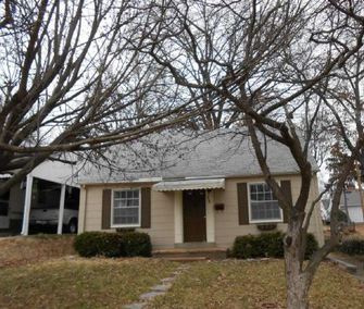 1008 Perry St, Saint Charles, MO 63301 