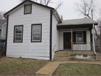 111 E Cartwright Ave, St Louis, MO 63125 