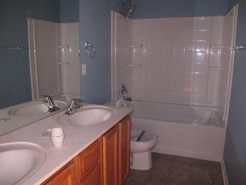 5404 N Hickory St, Kansas City, MO 64118 