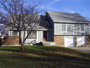 604 NW 39th St, Blue Springs, MO 64015 