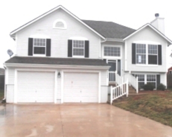 1802 Gunner Avenue, Greenwood, MO 64034 