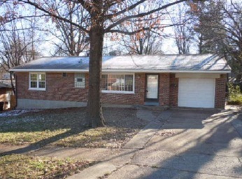 620 Palace Ct, Saint Louis, MO 63135 