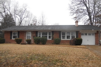 1311 Willingham Dr, Saint Louis, MO 63121 