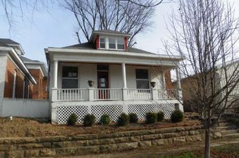 306 4th St, Boonville, MO 65233 