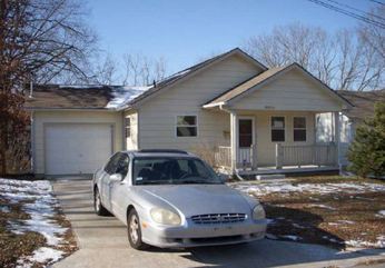 5618 College Ave, Kansas City, MO 64130 