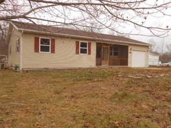 1113 Forrest Circle Dr, Cassville, MO 65625 