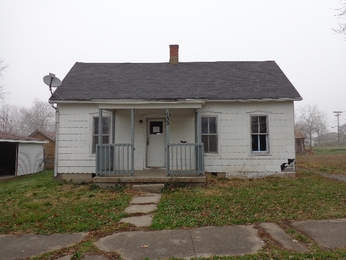 133 Cooper W, Tipton, MO 65081 