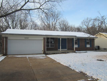 1283 Meadow Trail Ln, Fenton, MO 63026 