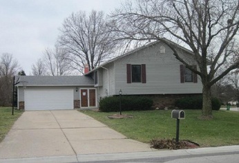 2 Ashbrook Dr, Saint Peters, MO 63376 