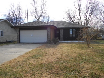 2738 East Cairo Str, Springfield, MO 65802 
