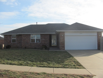 4006 W Eaglecrest St, Battlefield, MO 65619 