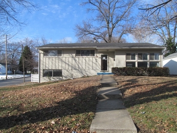 1169 S Lafayette Ave, Marshall, MO 65340 