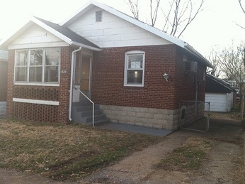 8319 Mayfair Pl, Jennings, MO 63136 