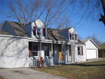 1006 E 135th St, Grandview, MO 64030 
