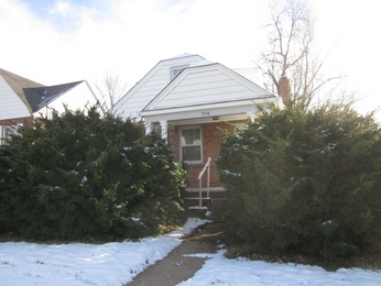 9108 Meadowbrook Ln, Saint Louis, MO 63114 