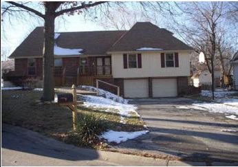 1325 SW 21st Street, Blue Springs, MO 64015 