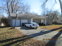 6125 Willow Ave, Raytown, MO 64133 