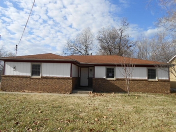 2531 S Virginia Ave, Springfield, MO 65807 
