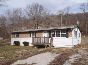 6025 Parkedge Dr, House Springs, MO 63051 