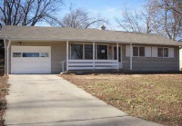 8908 Manchester Ave, Kansas City, MO 64138 