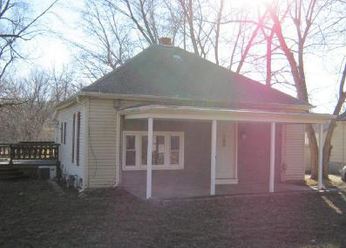 2910 Commercial St, Saint Joseph, MO 64503 