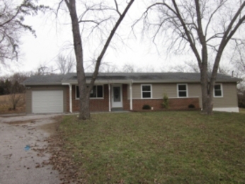 37 Robin Ln, Fenton, MO 63026 