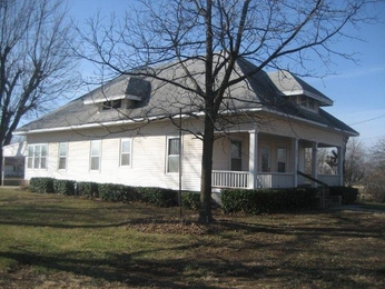 620 Hurlbut St, Wheaton, MO 64874 