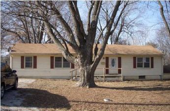 5512 Ralston Ave, Raytown, MO 64133 