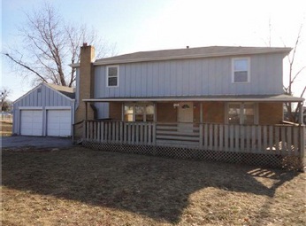 217 NE 83rd Ter, Kansas City, MO 64118 