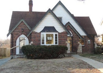 715 E Gregory Blvd, Kansas City, MO 64131 