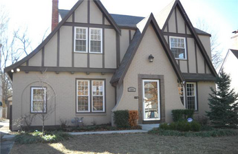 1251 W Gregory Blvd, Kansas City, MO 64114 