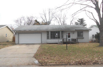 2462 S Westwood Ave, Springfield, MO 65807 