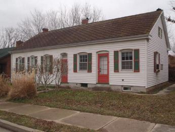 234 W 6th St, Hermann, MO 65041 