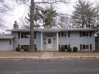 123 Roseacre Ln, Saint Louis, MO 63119 