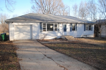 1307 Delaware Street, Pleasant Hill, MO 64080 
