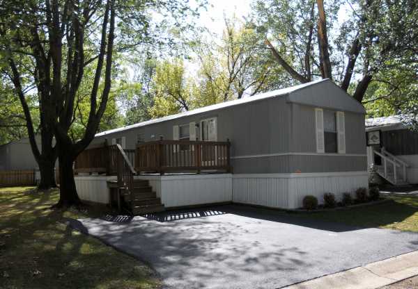 127 Glendale Court, Saint Charles, MO 63301 