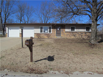 2919 Stratford Dr, Saint Charles, MO 63303 