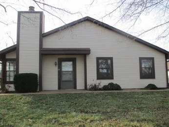10 Rabbit Trail Dr, Washington, MO 63090 