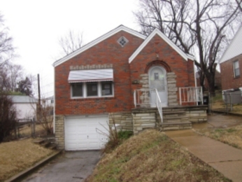 601 Rochester Dr, Saint Louis, MO 63125 